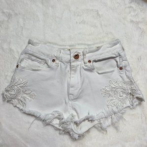 BULLHEAD DENIM SHORTIE HIGH RISE SIZE 1